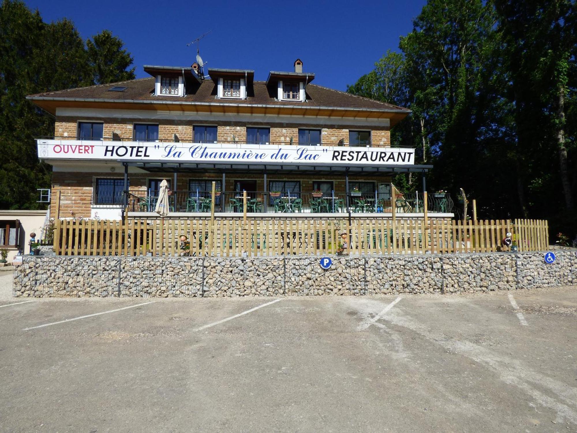 Hotel Restaurant La Chaumiere Du Lac Clairvaux-les-Lacs Dış mekan fotoğraf