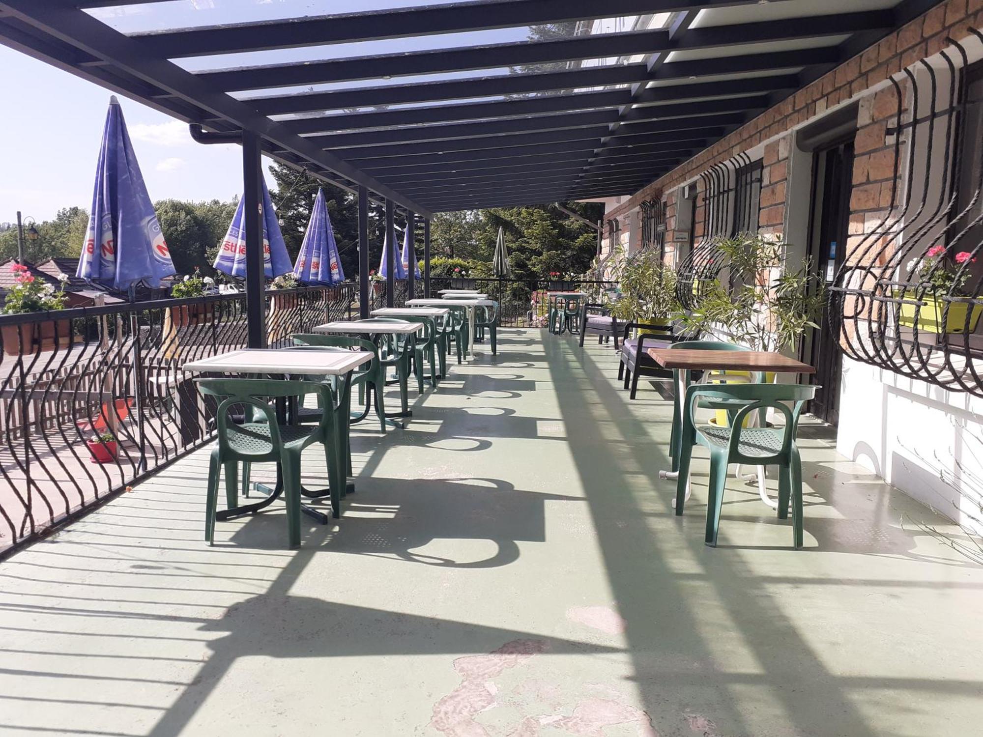 Hotel Restaurant La Chaumiere Du Lac Clairvaux-les-Lacs Dış mekan fotoğraf