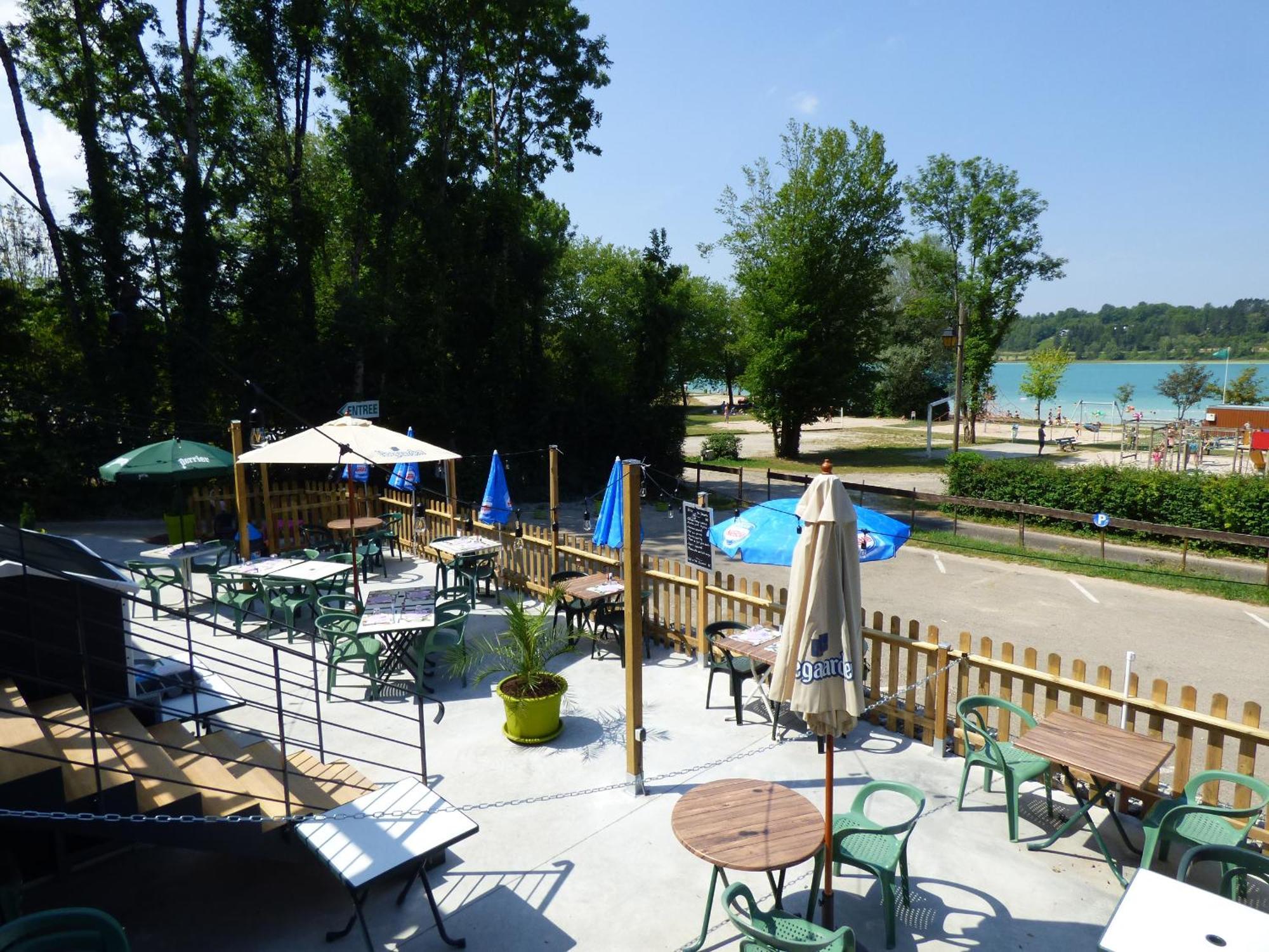 Hotel Restaurant La Chaumiere Du Lac Clairvaux-les-Lacs Dış mekan fotoğraf